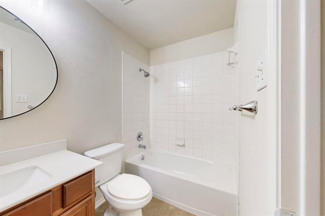 Building Photo - 453 Harding Ln