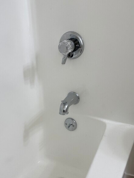 Building Photo - 1157 Rosedale Ave