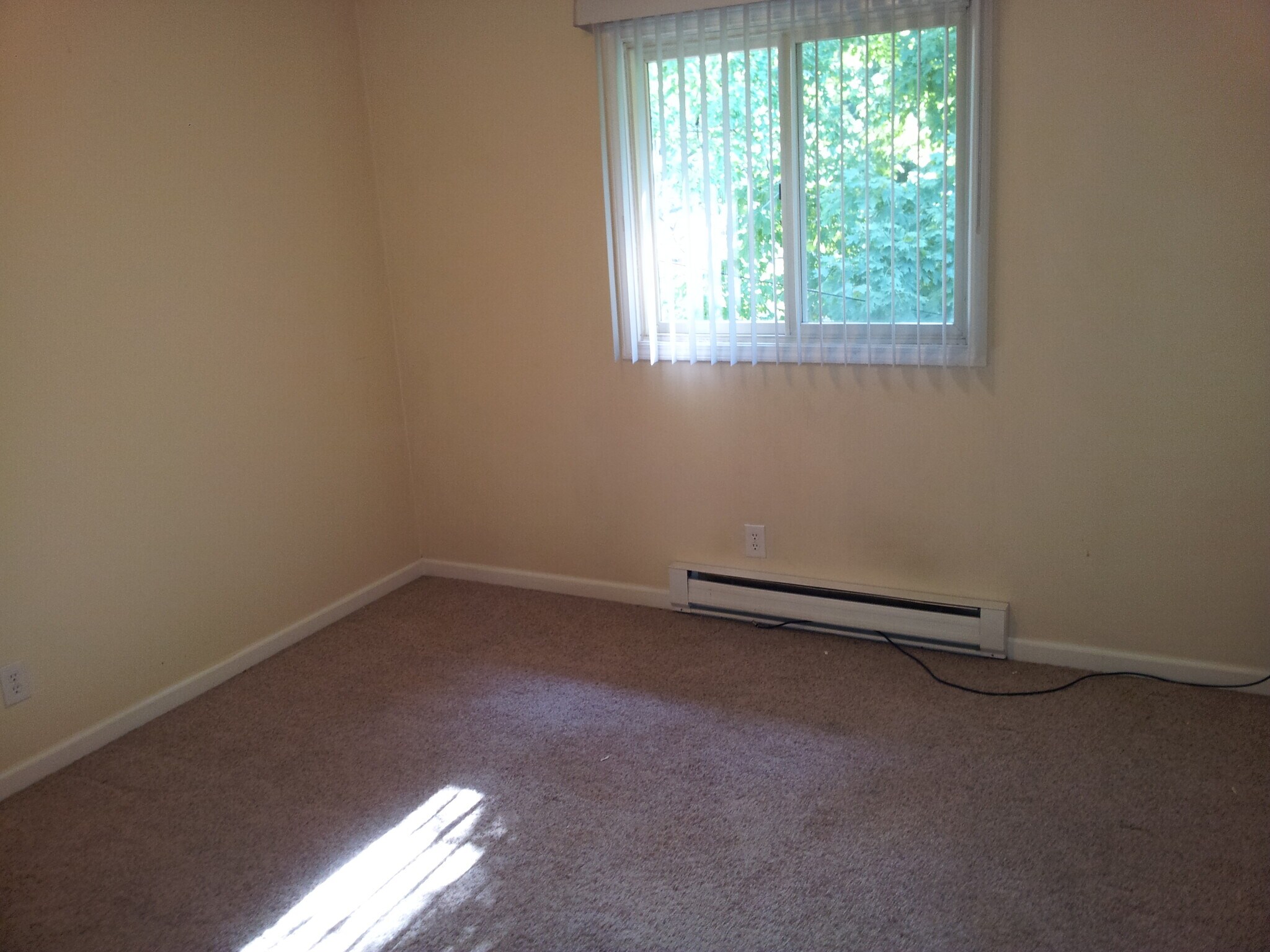 Building Photo - 8122 Verlynda Dr