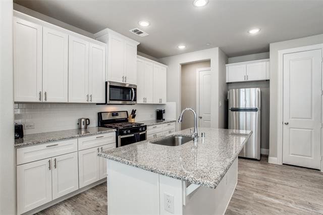 Building Photo - 1718 Lisa Ct