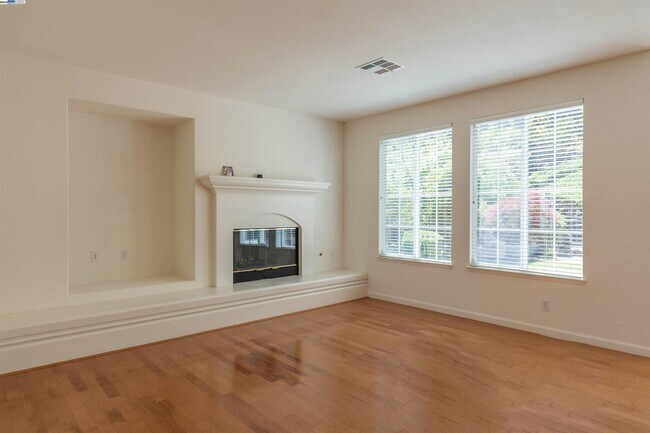 Building Photo - 1260 Ustilago Dr