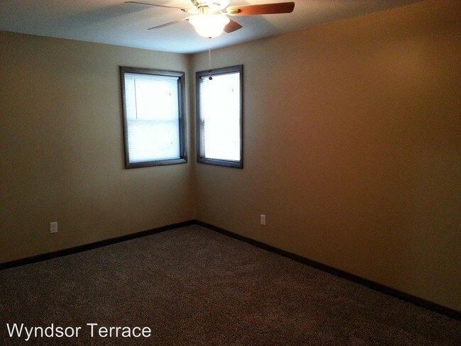 Building Photo - 4112 Westbrook Dr