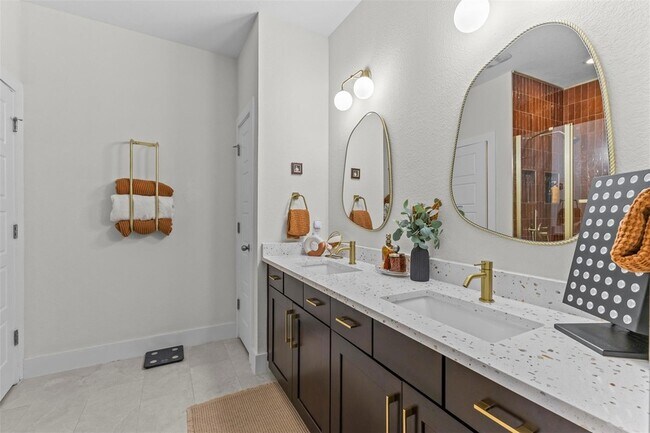 Building Photo - 317 Bridgeford Dr