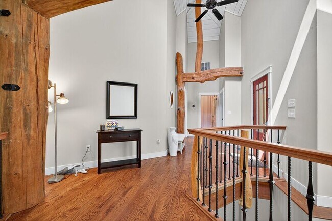 Building Photo - 3005 Lonesome Mountain Rd