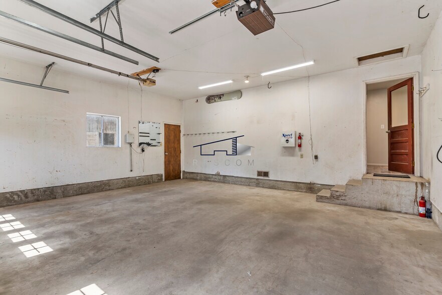 Building Photo - 2151 N 5700 E