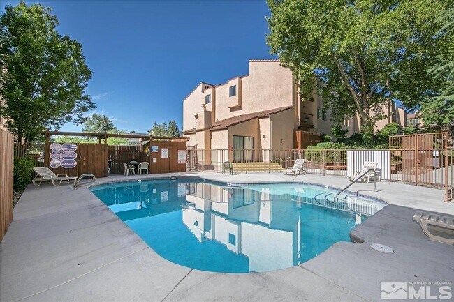 Building Photo - 2700 Plumas St