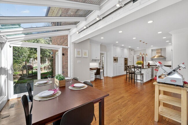 Building Photo - 5115 Cape Cod Ct