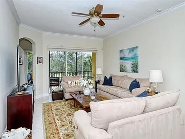 Building Photo - 8263 Miramar Way