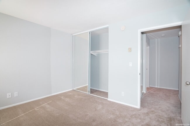 Building Photo - Upper level 2BR/2BA Condo for rent in Mira Mesa!