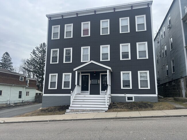 Building Photo - 46-48-48 Fuller St