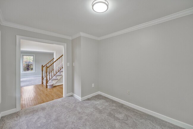 Building Photo - 4287 Exeter Dr