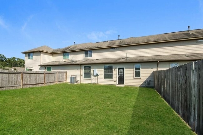 Building Photo - 9611 Fabia Court