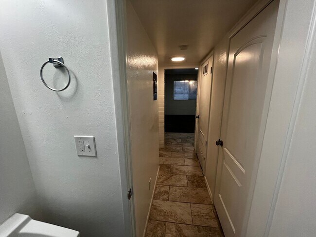 Building Photo - NEW Fall Contracts available - August 2026 to August 2026 2-Bedroom Apartment, Close to BYU campus