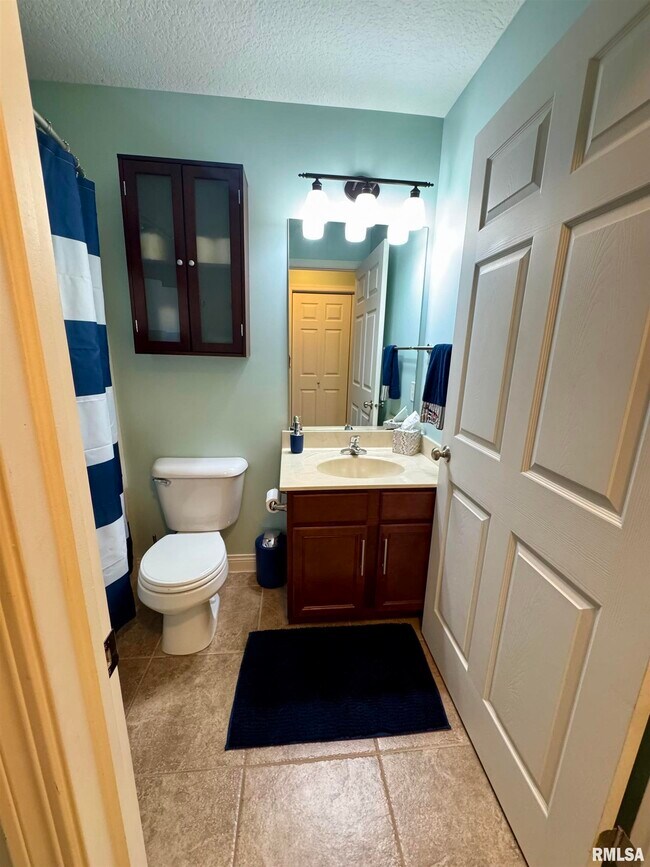 Building Photo - 4102 Creek Hill Dr