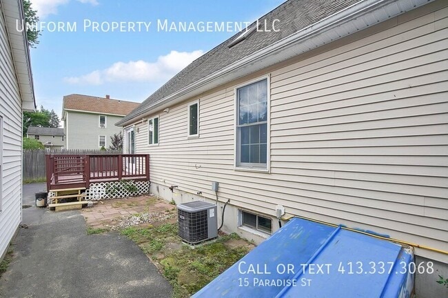 Building Photo - 15 Paradise St