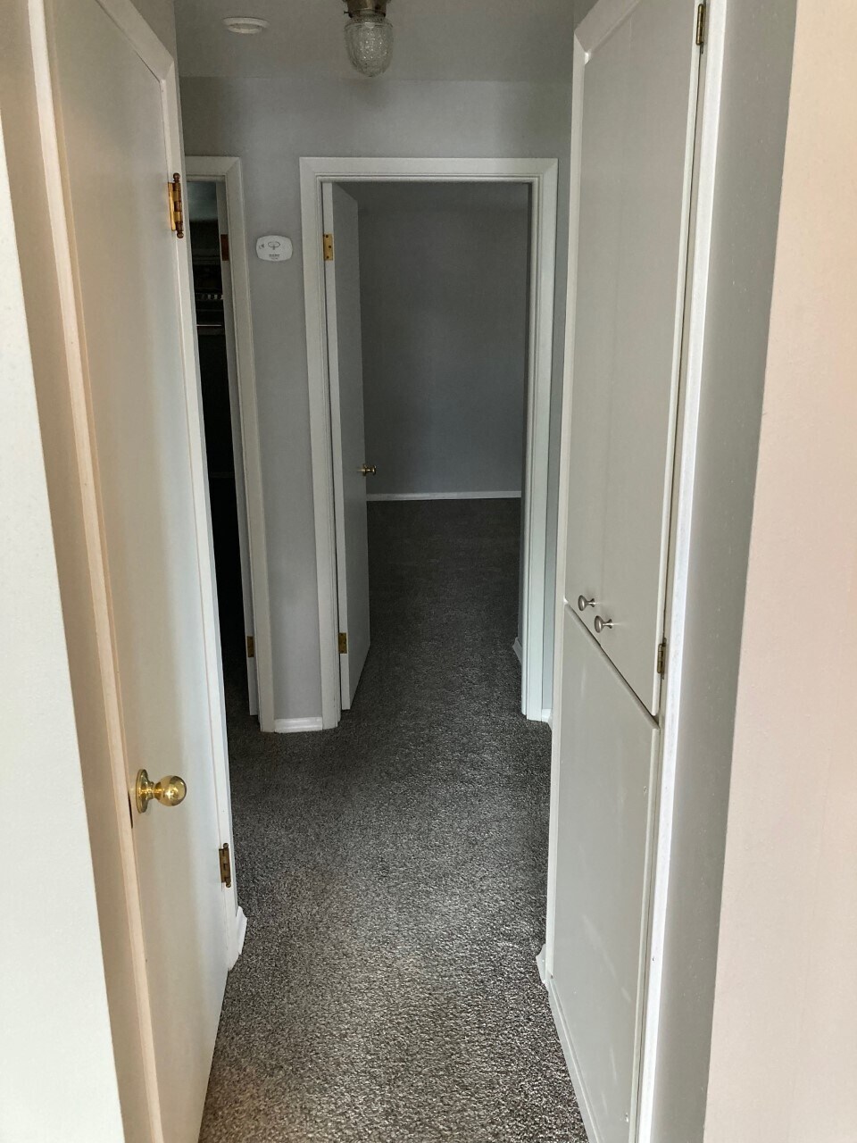 Building Photo - 609 E Euclid Ave