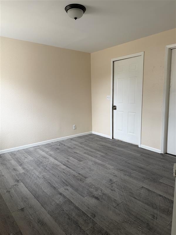 Building Photo - 458 S Float Ave