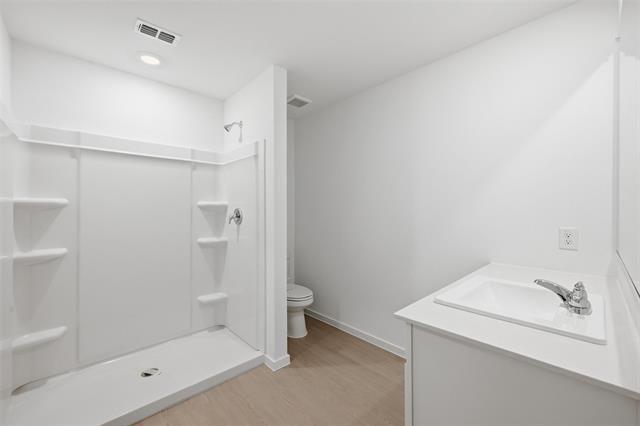 Building Photo - 1034 Raintree Rd