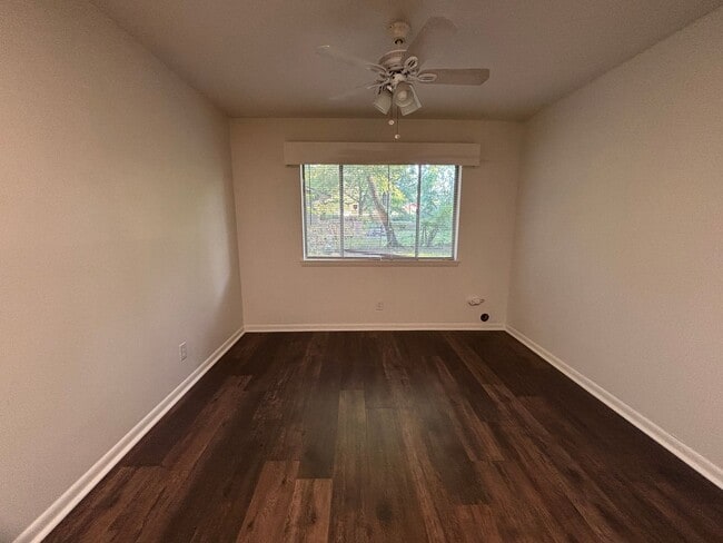 Building Photo - 27 Meldia Dr