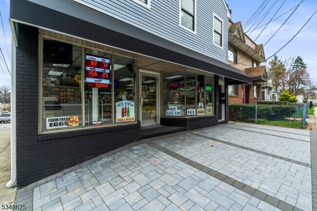 Building Photo - 167 Harrison Ave