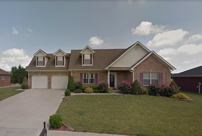 Primary Photo - 110 General Nelson Dr