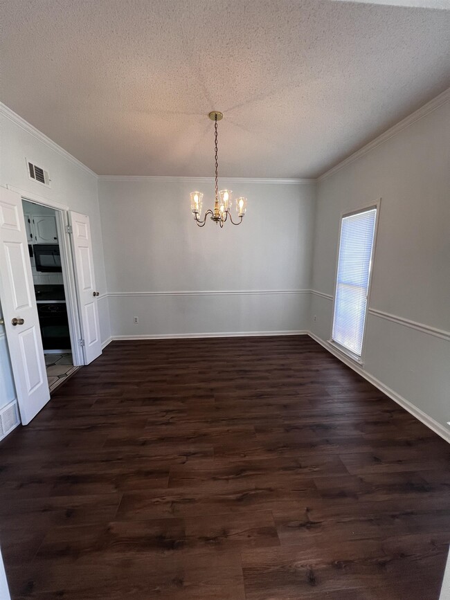 Building Photo - 8282 Linkwood Ln