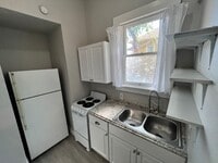 Building Photo - Gorgeous Studio Near The Pearl!