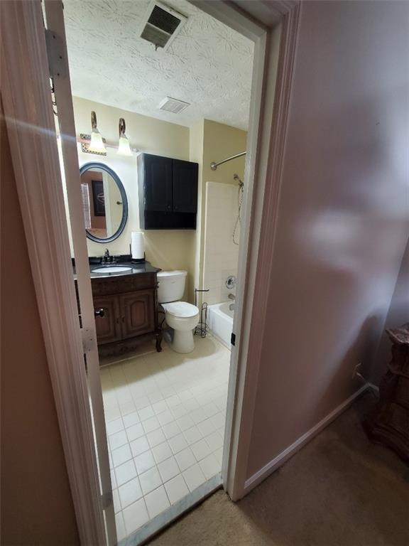 Building Photo - 2951 Lexington Trace Dr