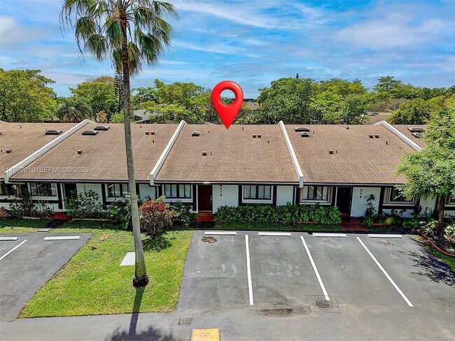 Building Photo - 518 NE 199th Ln