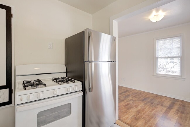 Building Photo - 401 S Berry Rd