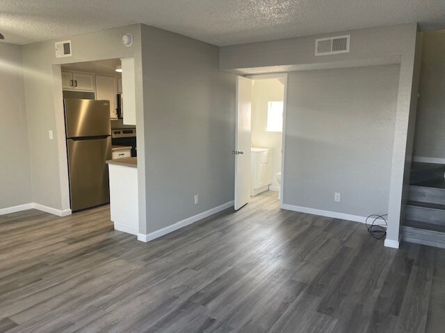 Building Photo - 318 Champlin Ave