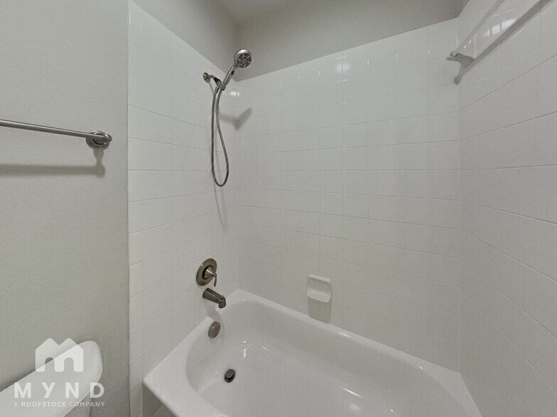 Building Photo - 1424 Bird Cherry Ln