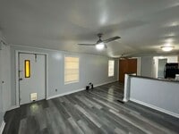 Building Photo - 112 Mohawk Ln