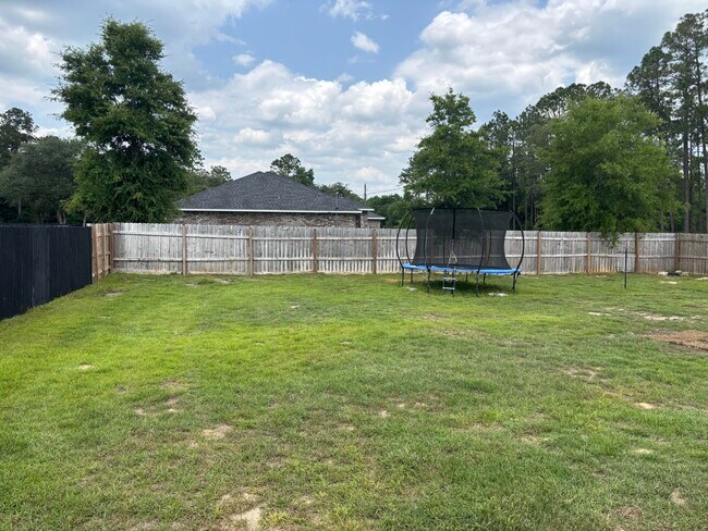 Building Photo - 5767 Marigold Loop