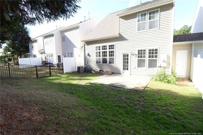 Building Photo - 605 Courthouse Dr