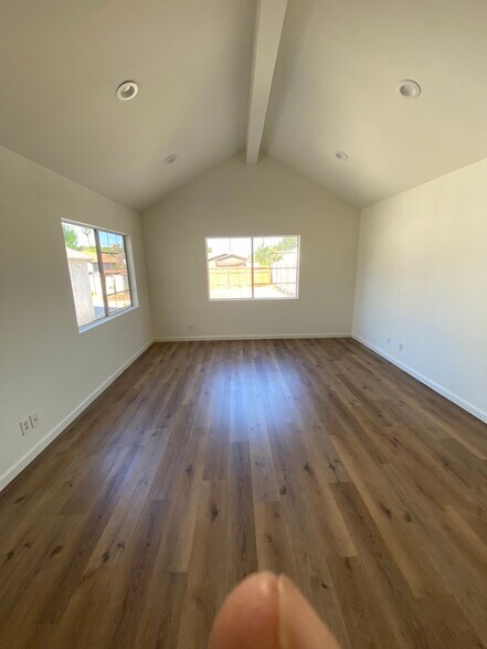 Building Photo - 6703 Katherine Ave