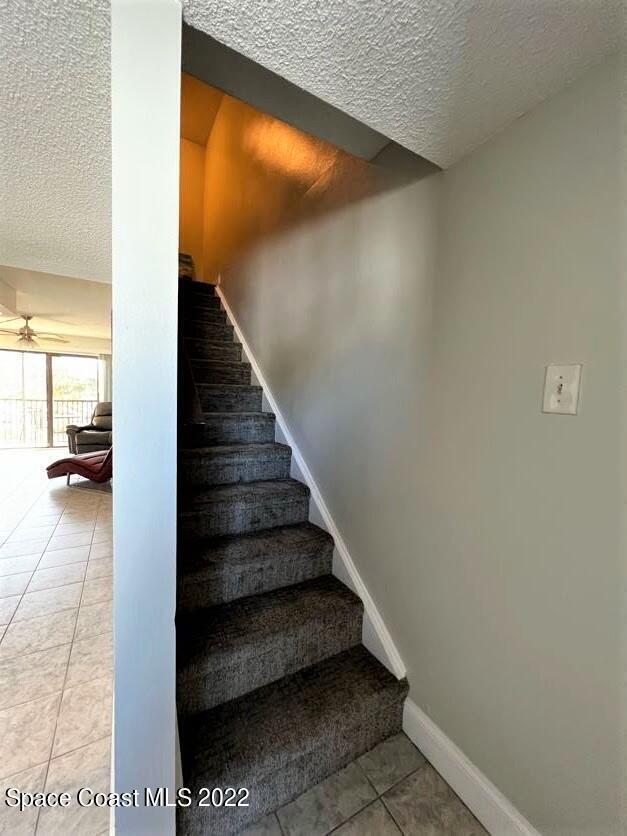 Building Photo - 7101 Ridgewood Ave