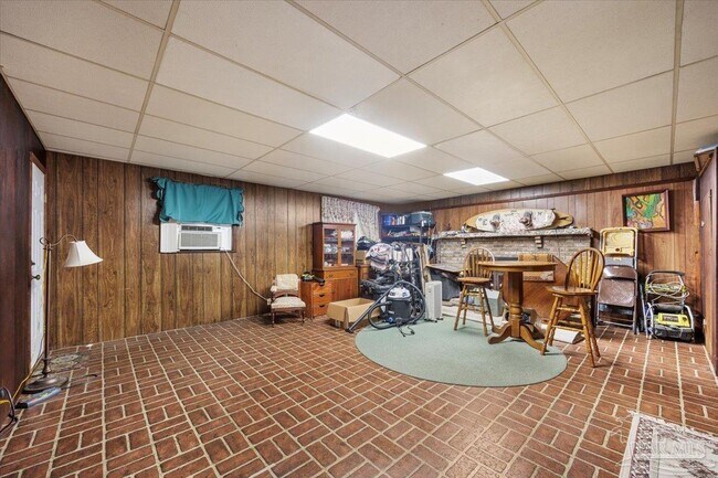 Building Photo - 5490 Berryhill Rd