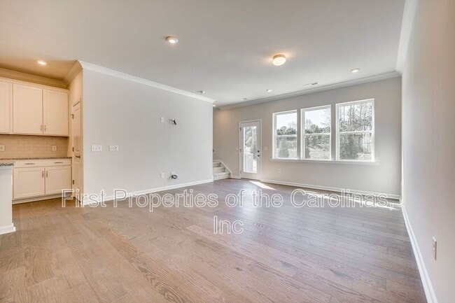 Building Photo - 229 Brks Spgs Dr