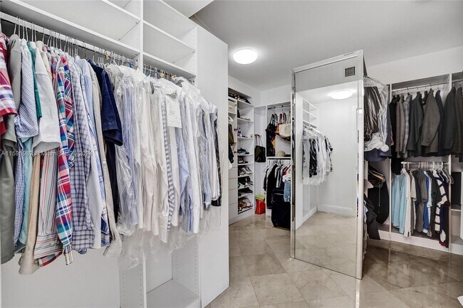 Building Photo - 3801 NE 207th St