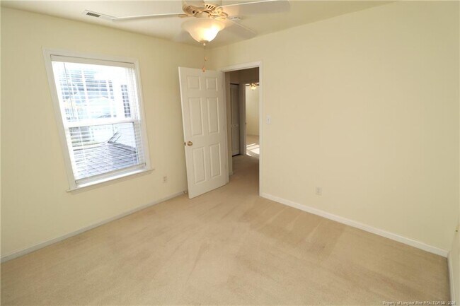 Building Photo - 10448 Neland St