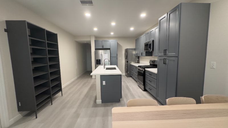 Building Photo - 39391 Tiburon Dr