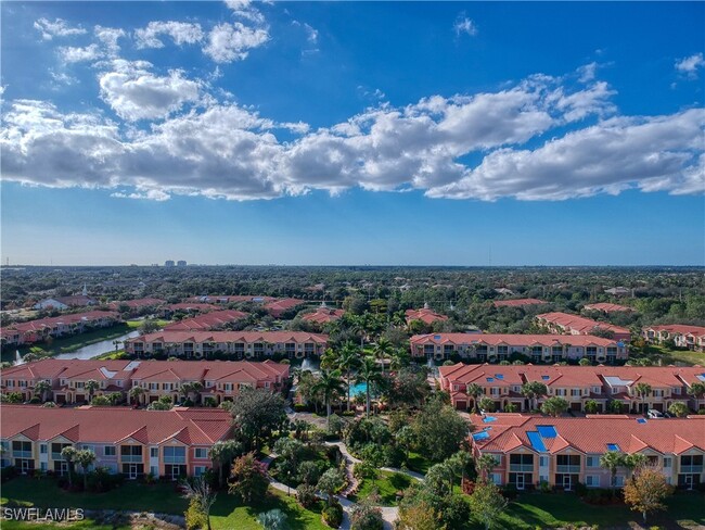 Building Photo - 20221 Estero Gardens Cir