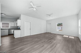 Building Photo - 1483 Las Villas Blvd