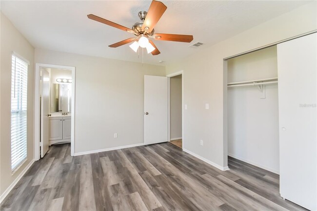 Building Photo - 903 Ashwood Ct