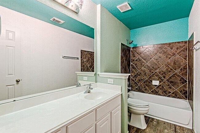 Building Photo - 7507 Trail Hollow