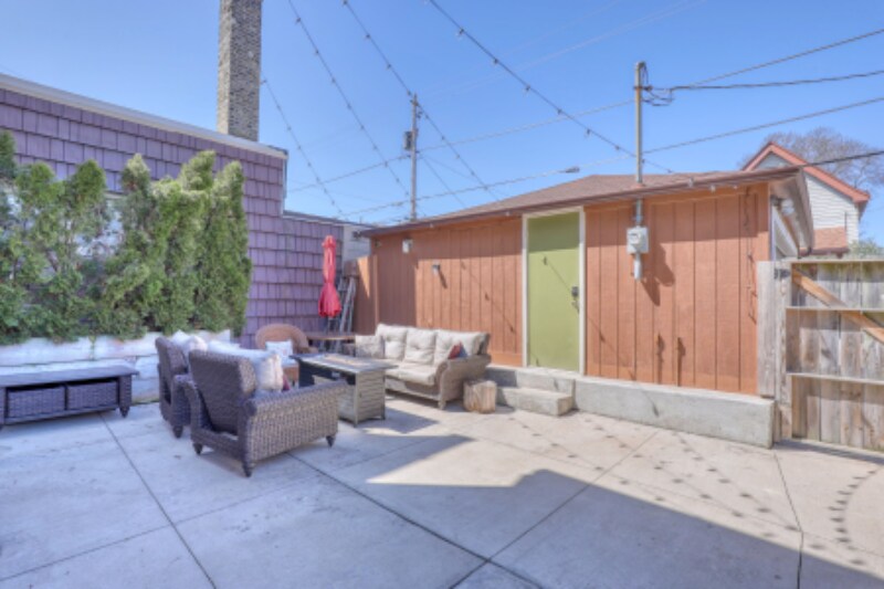 Building Photo - 2513-2515-2515 S Howell Ave