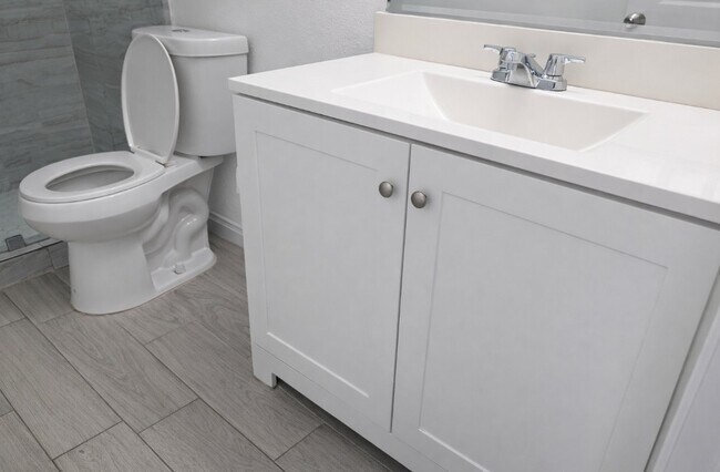 Building Photo - 5815 Village Forest Ct