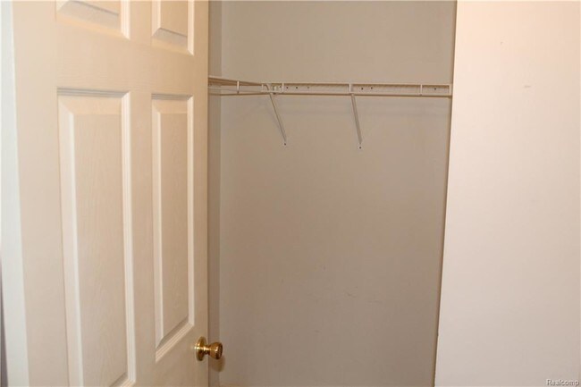 Building Photo - 16695 Carriage Way