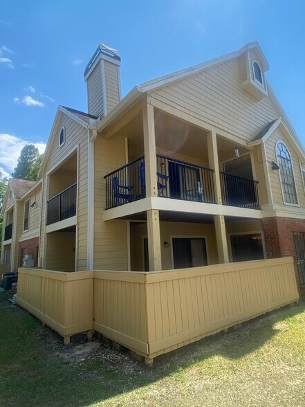 Building Photo - 8724 Mallard Reserve Dr